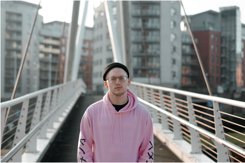 Premiere: Leo Cosmos ft. JED - 'Take My Chances'