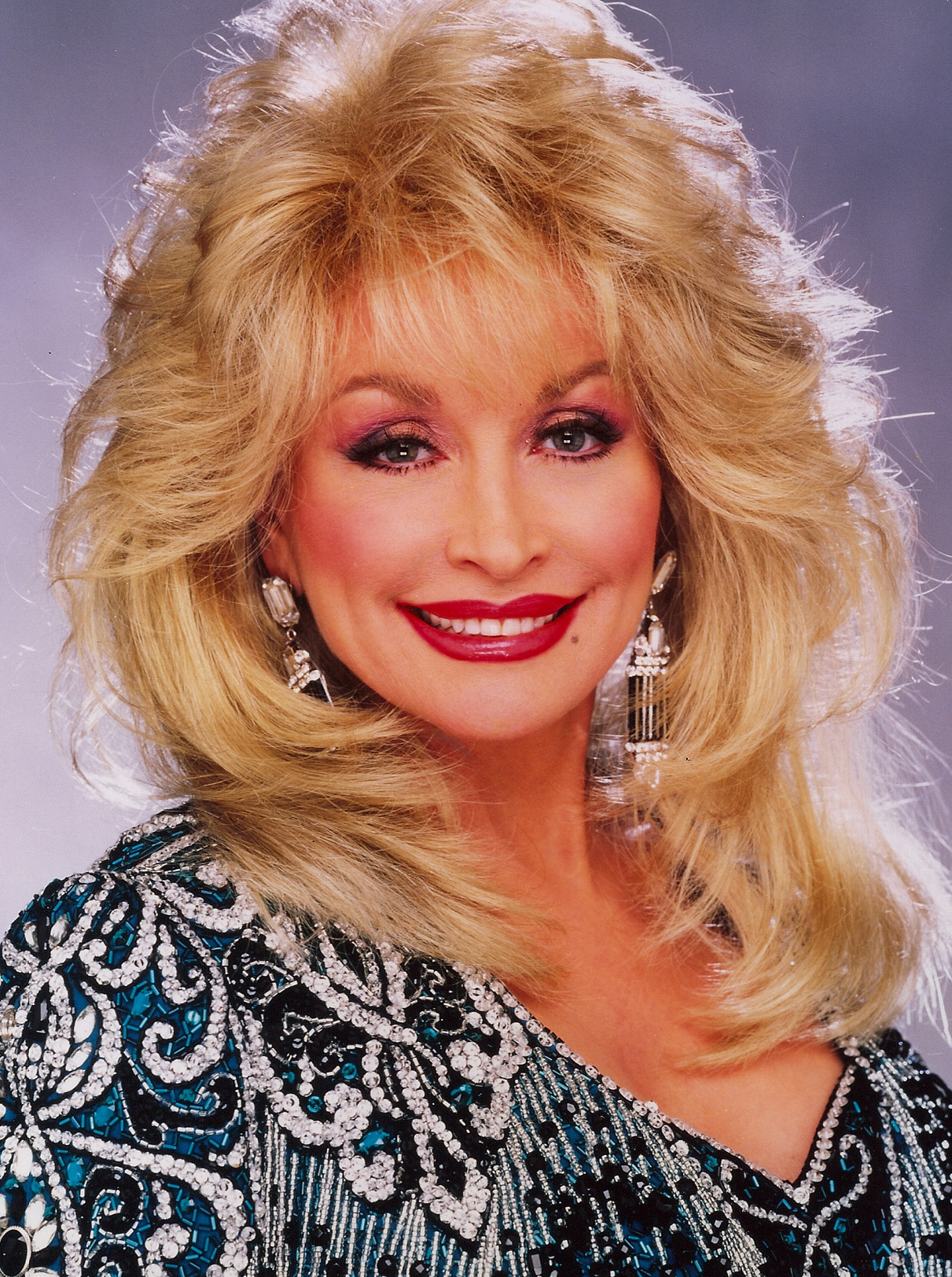 Dolly Parton Statue Could Replace Monument To KKK Leader