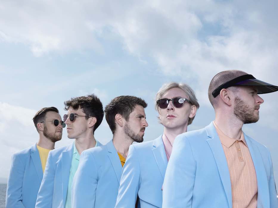 Sŵnami's 'Theatr' Is A Dreamy Welsh Language Wonder