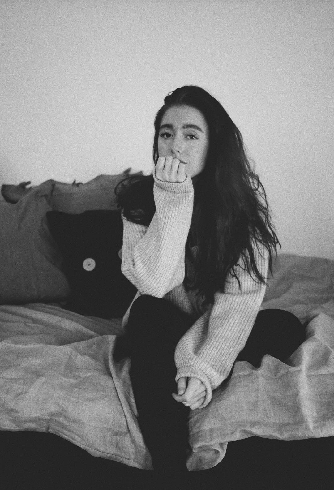 Sweden's Elina Shares Intimate New Video 'Mirage'