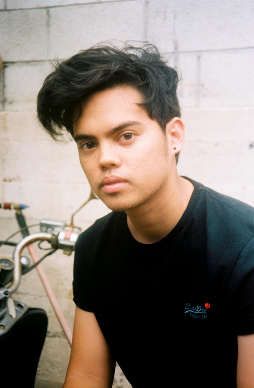 Premiere: Tim Atlas Unveils The Shimmering 'Sidestep'