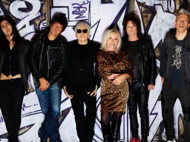 Watch Debbie Harry Sing 'Fairytale Of New York' With Jesse Malin