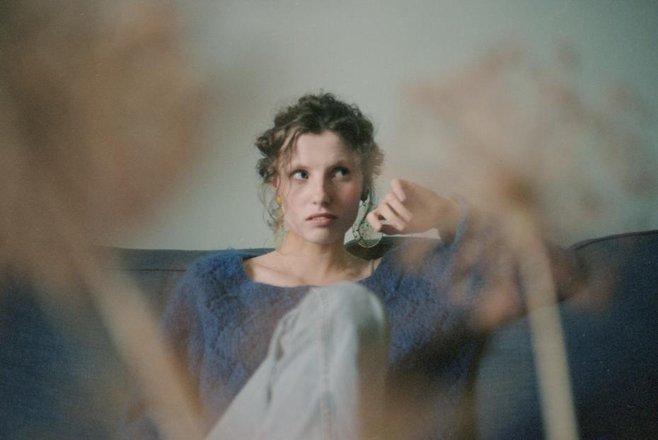 Clara Mann's 'Thoughtless' Is Deeply Affecting