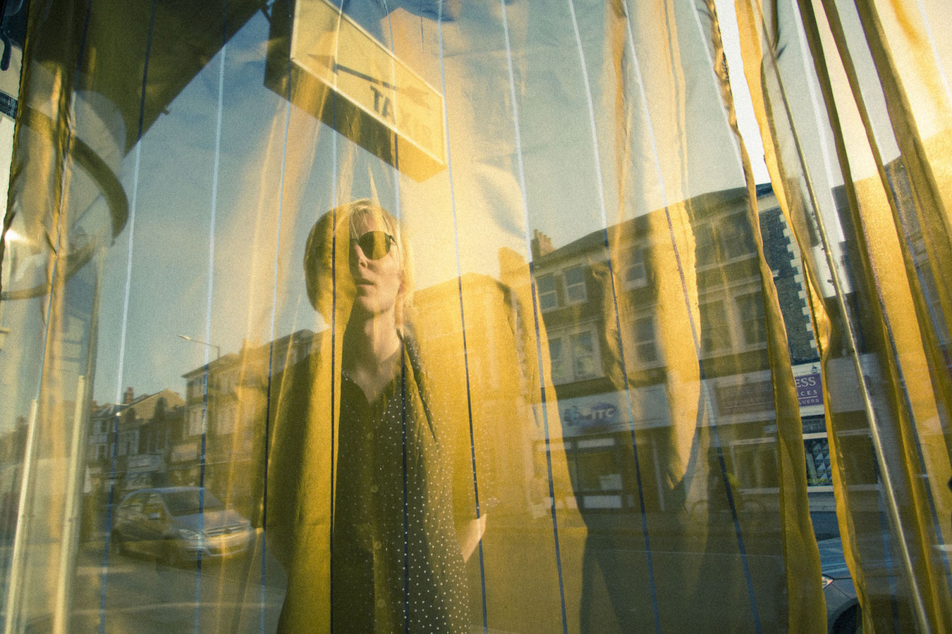 Dan Lyons Shares Garage Punk Blaster 'Special People'