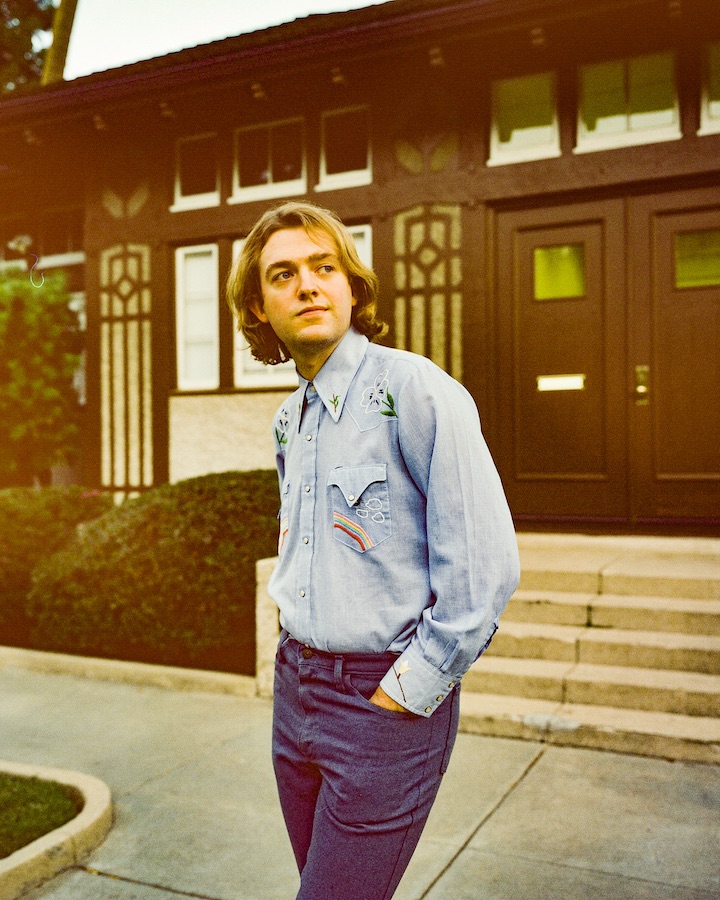 Dayglow Announces New Album 'Harmony House'