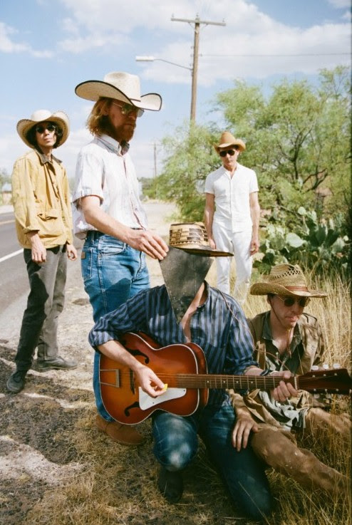 Deerhunter's Bradford Cox Invites Heckler Onstage To Discuss Cultural Appropriation