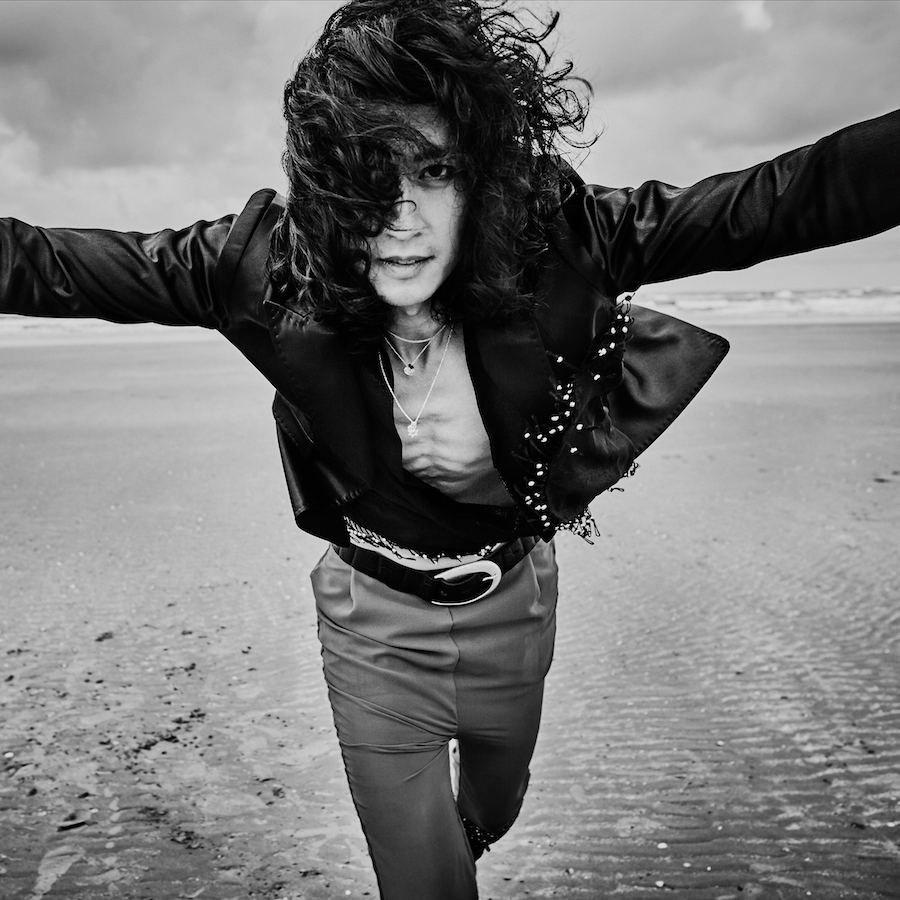 London-Based Dreamer Ilja Alexander Shares New Single 'Someday'