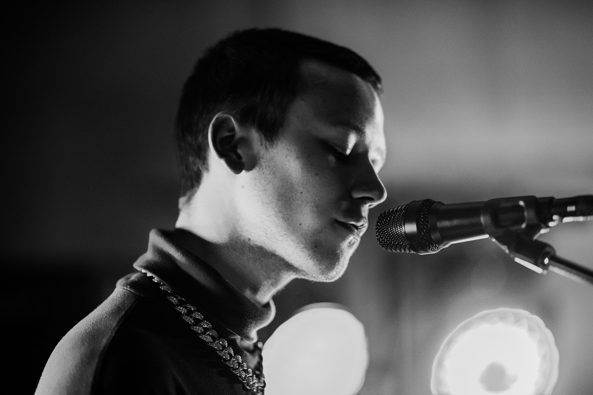 Track Of The Day 1/5 - Isaac Waddington