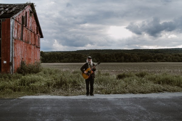 J Mascis (Credit: Cara Totman) J Mascis (Credit: Cara Totman)