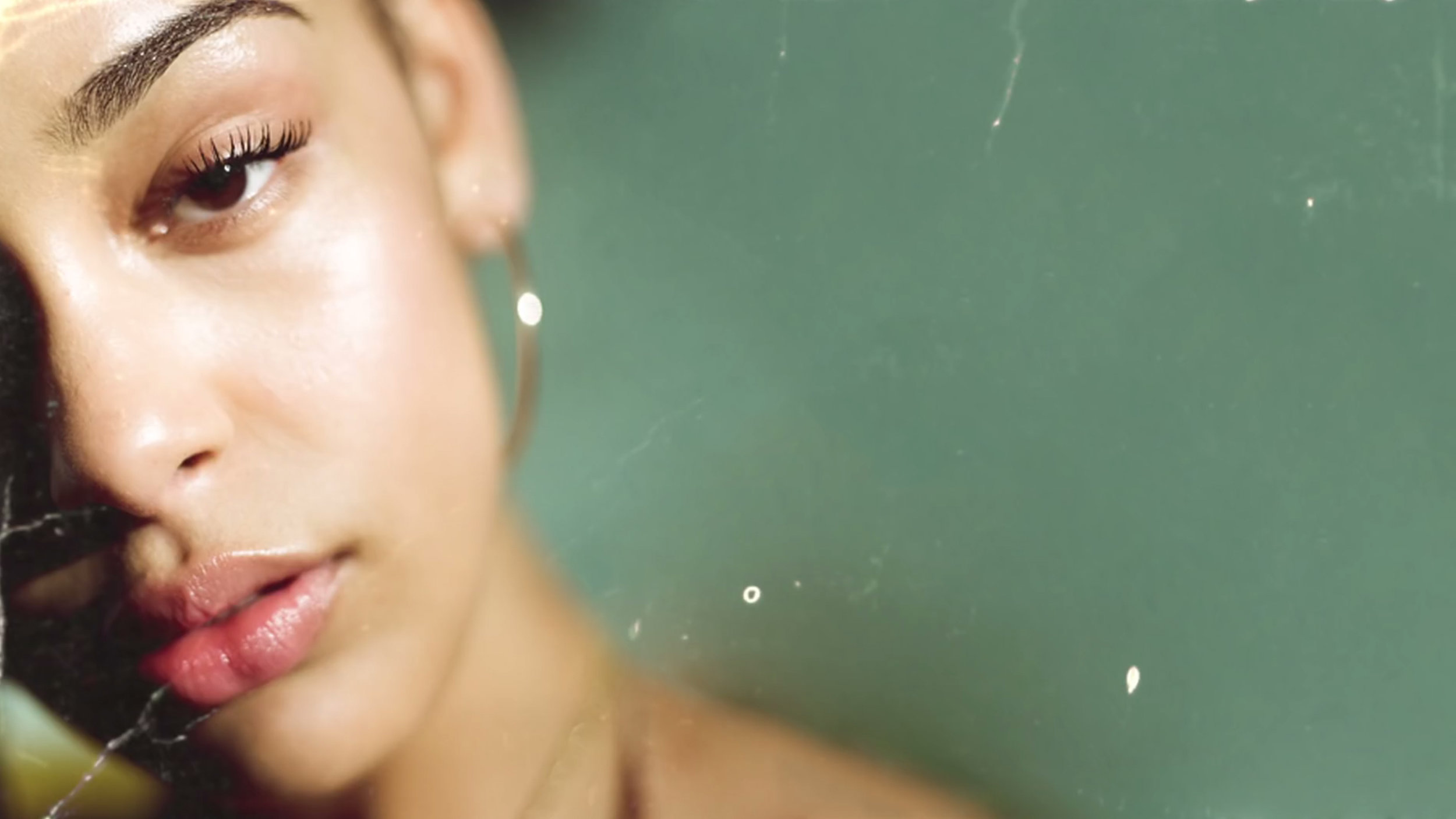 Jorja Smith Tackles Blue Note Classic 'Rose Rouge'