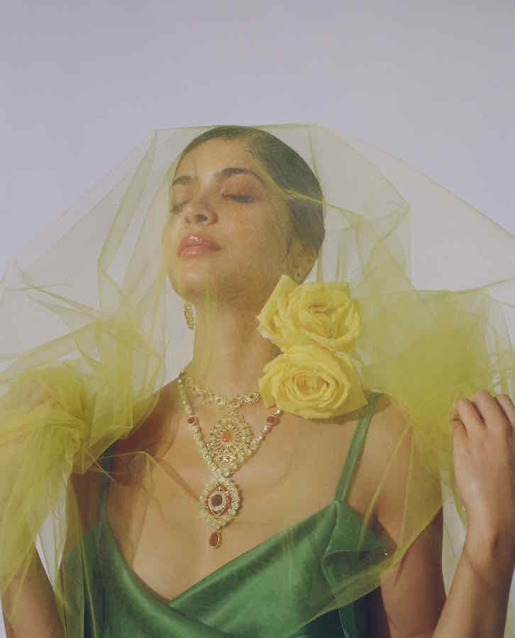 Lao Ra Spars With C. Tangana On New Smash 'Picaflor'