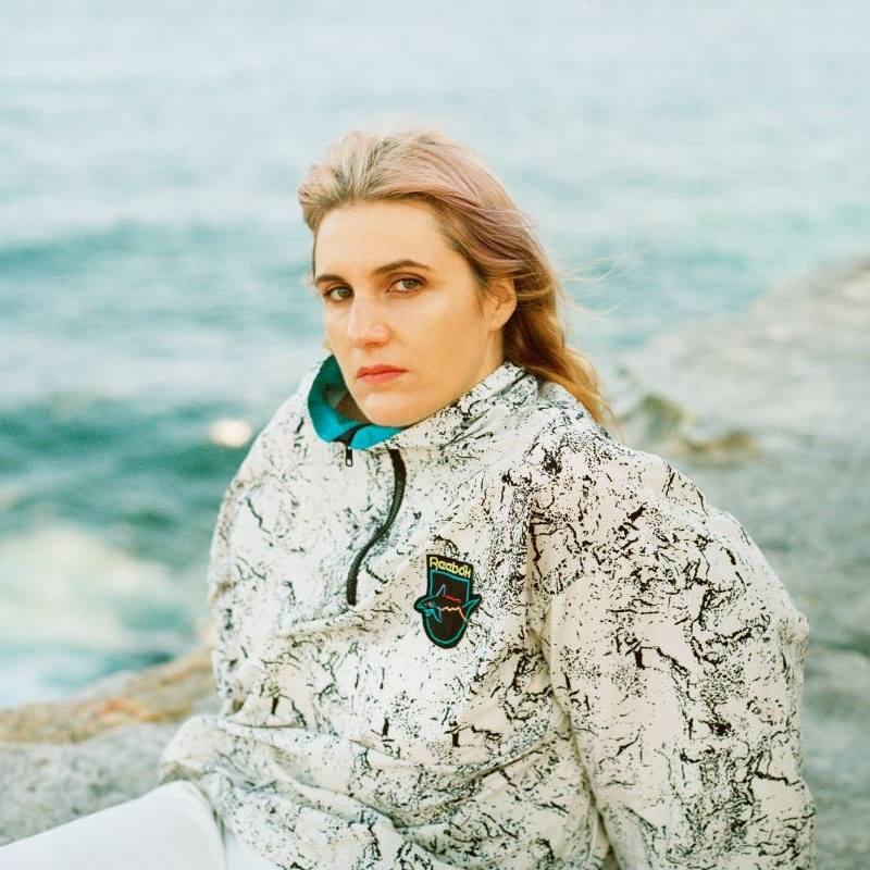 Laura Jean's 'You Make Me Feel' Ripples With Life In This Live Video