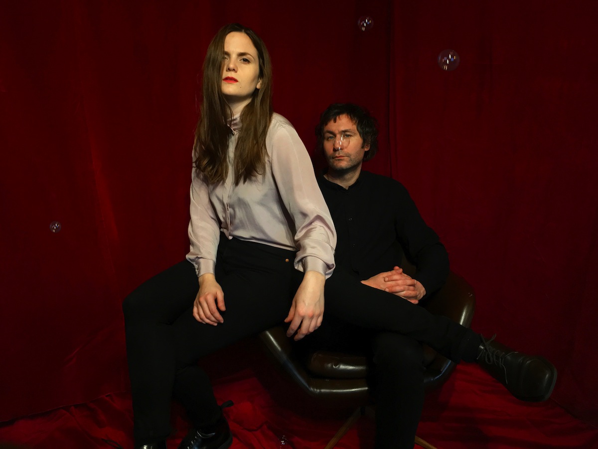 Premiere: Misty Coast - 'Backseat Warriors'