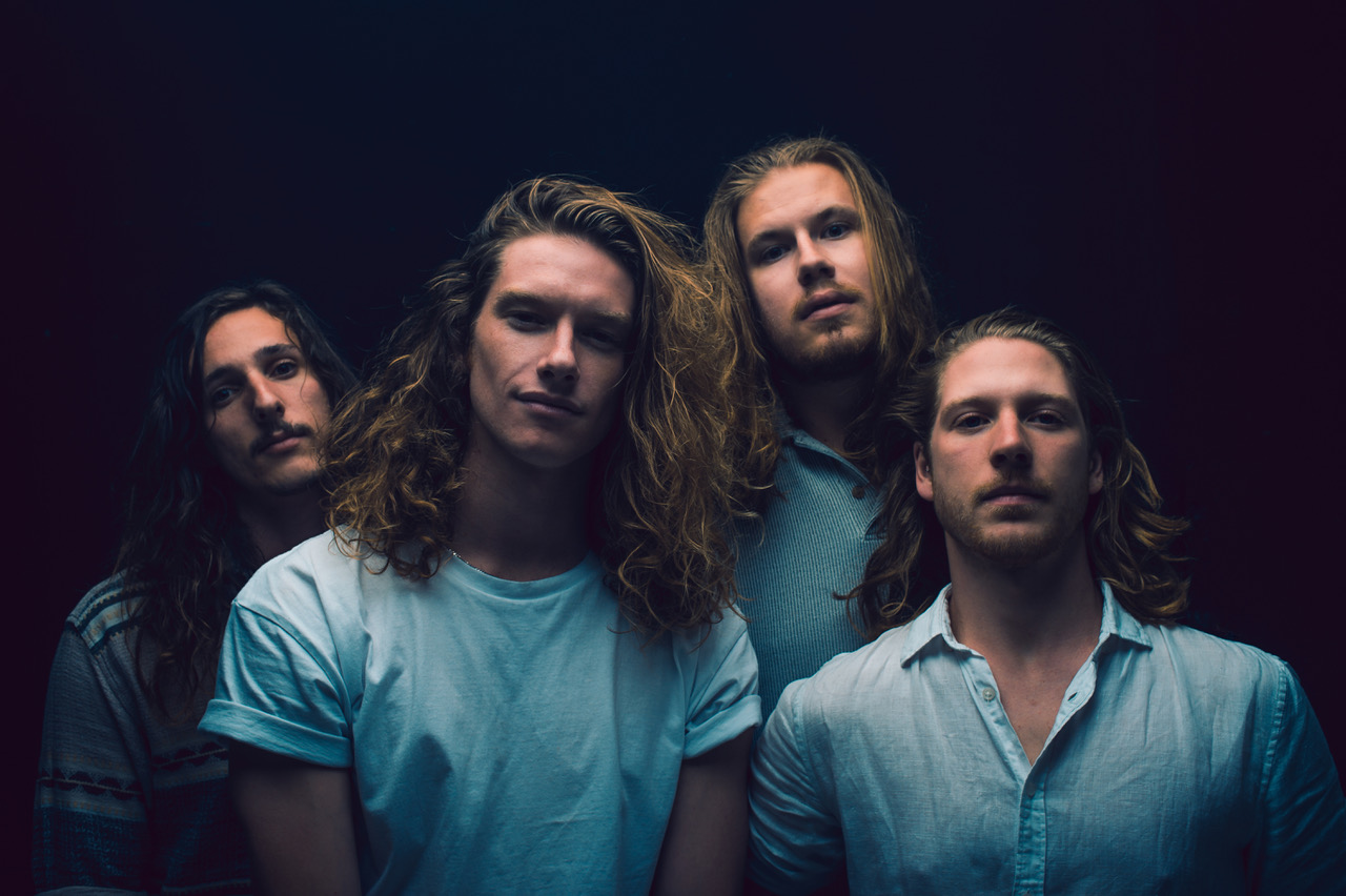 Premiere: The VANNS - 'Mother'