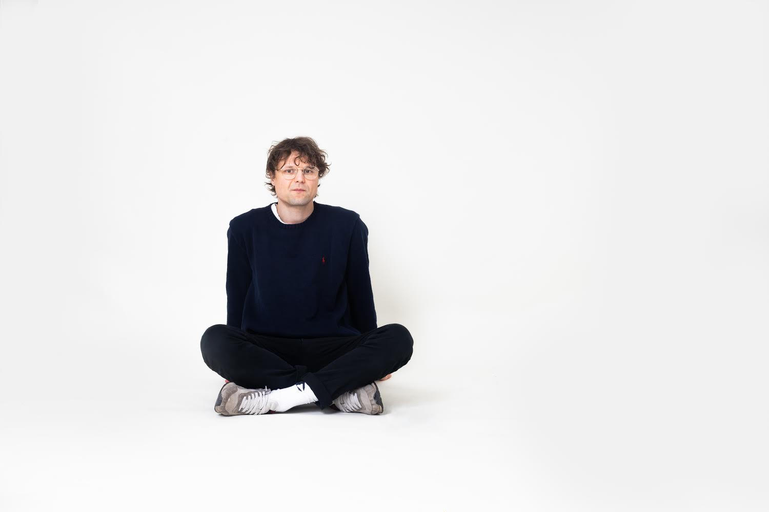 Mav Karlo's 'Detonator' Uses Simple, Stark Songwriting
