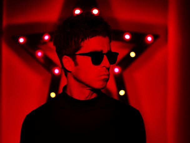 Noel Gallagher Refuses To Wear A Mask