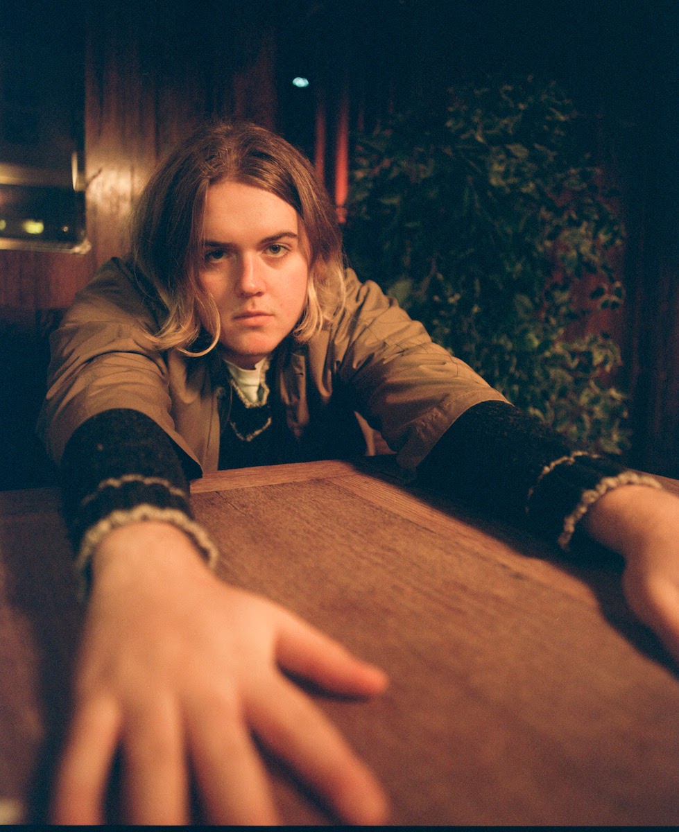 Oscar Lang's 'Stuck' Is A Garage-Pop Wonder