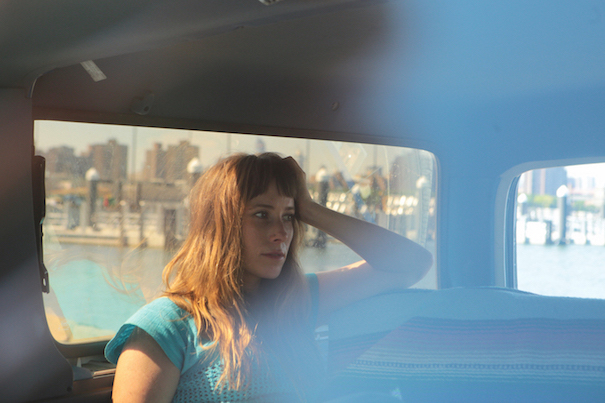 Premiere: Swimming Bell - '1988'