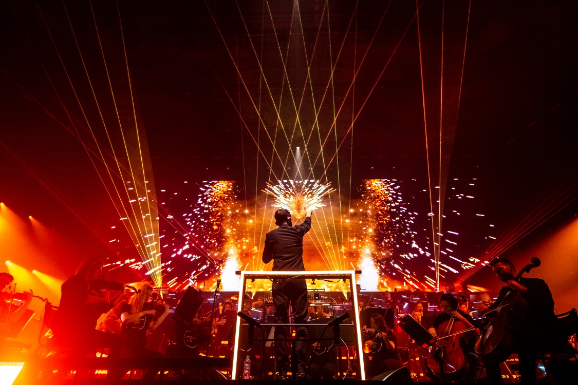 Live Preview: Pete Tong And The Heritage Orchestra Ibiza Classics Christmas Rave Livestream From The O2 Arena