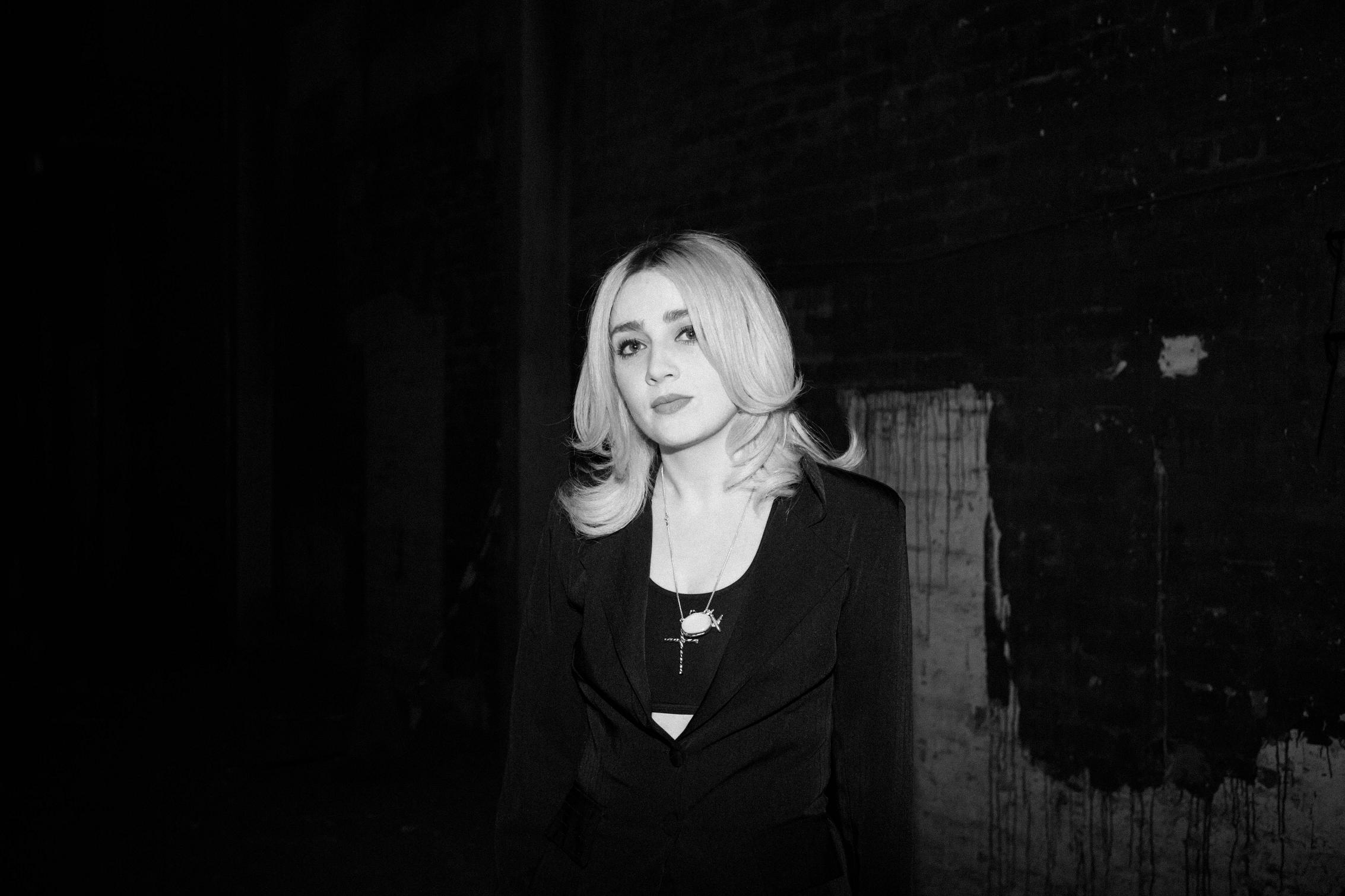 Carina Jade's 'Still Love' Is A Dark-Pop Fantasy