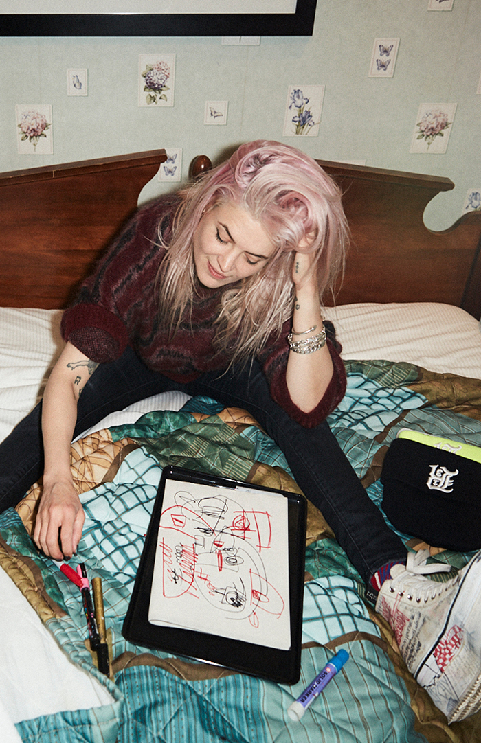 Alison Mosshart Confirms Spoken Word Album 'Sound Wheel'