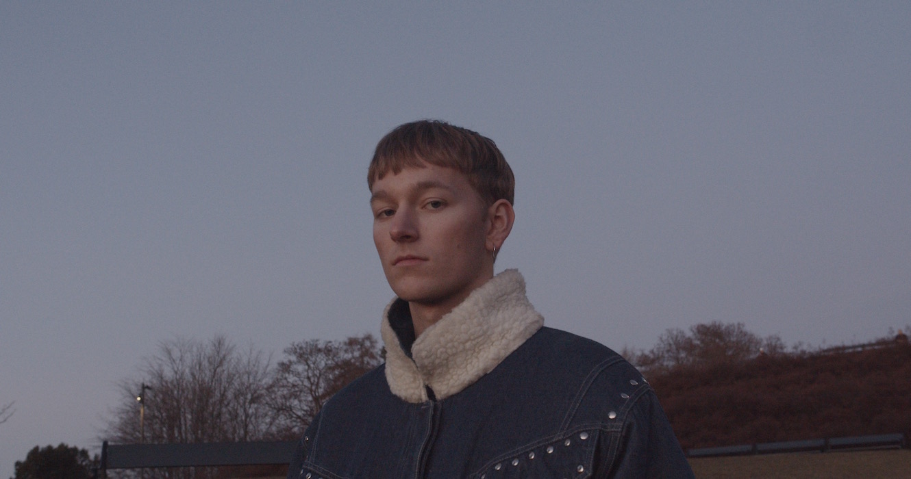 Ruben Dawnson Stares Down Anxiety With New Single 'FYALMA'