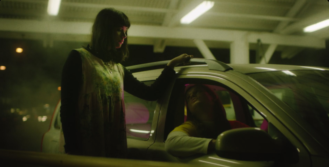 Premiere: Leanne Tennant Shares 'Bring It All Back' Video In Full