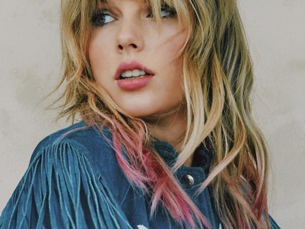 Yes, Taylor Swift Is Headlining Glastonbury 2020