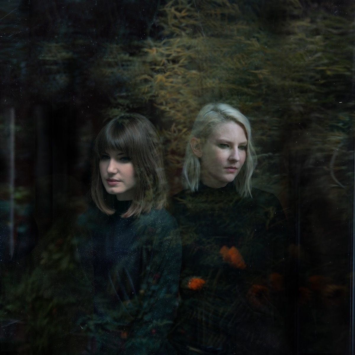 Smoke Fairies - Darkness Brings The Wonders Home