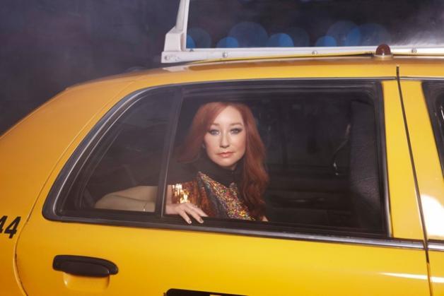 Tori Amos Announces New EP 'Christmastide'