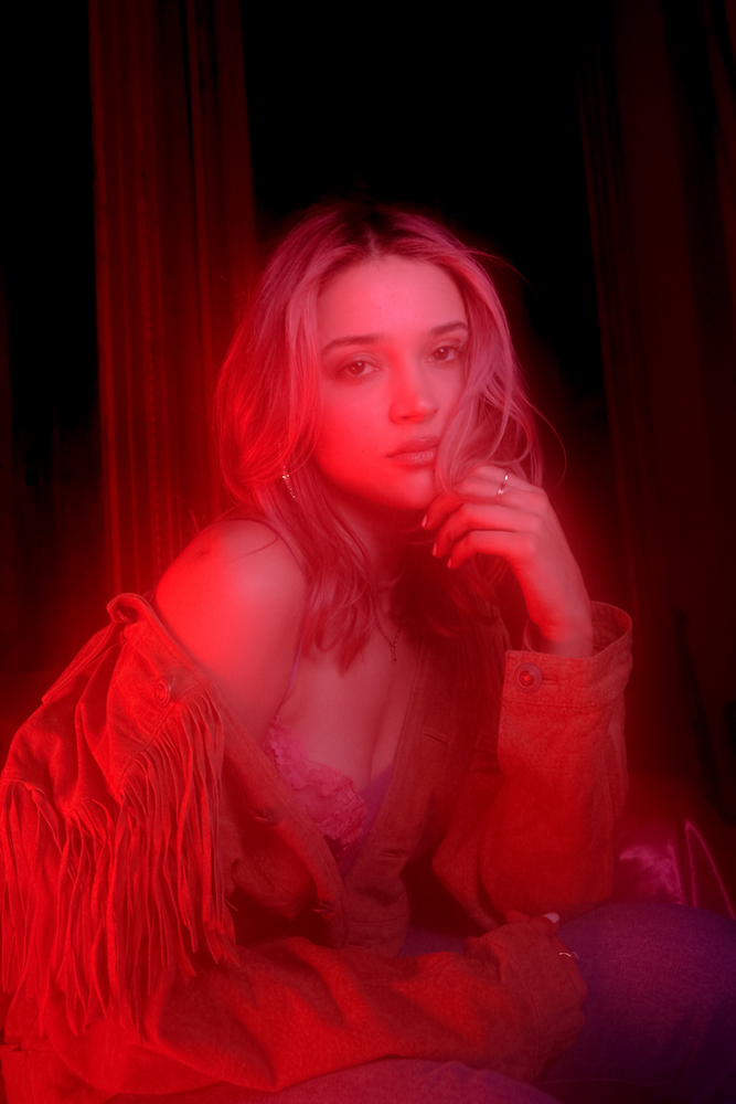 Lolo Zouaï Picks Seven Songs For Single Gals