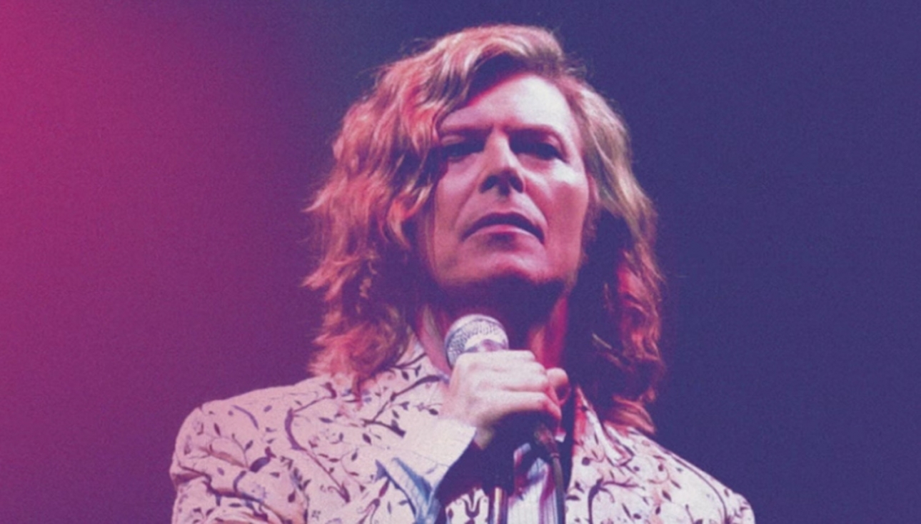 David Bowie's Glastonbury 2000 Set Provided Lockdown With A Rare Moment Of Unity