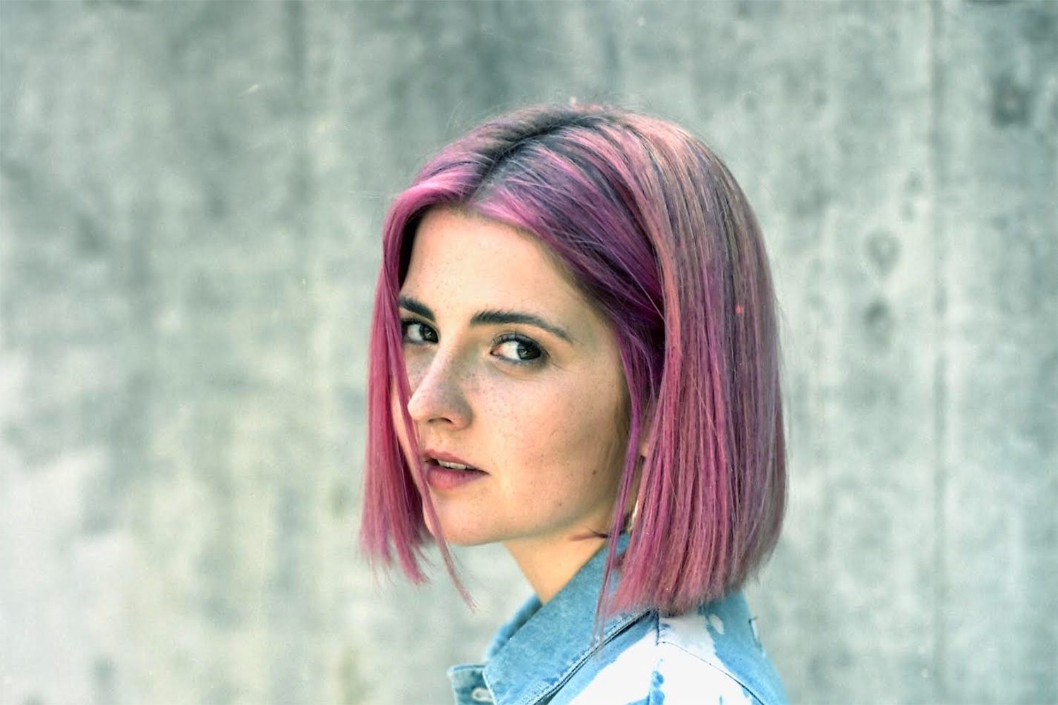 Listen: Emily Burns Shares 'PDA' EP