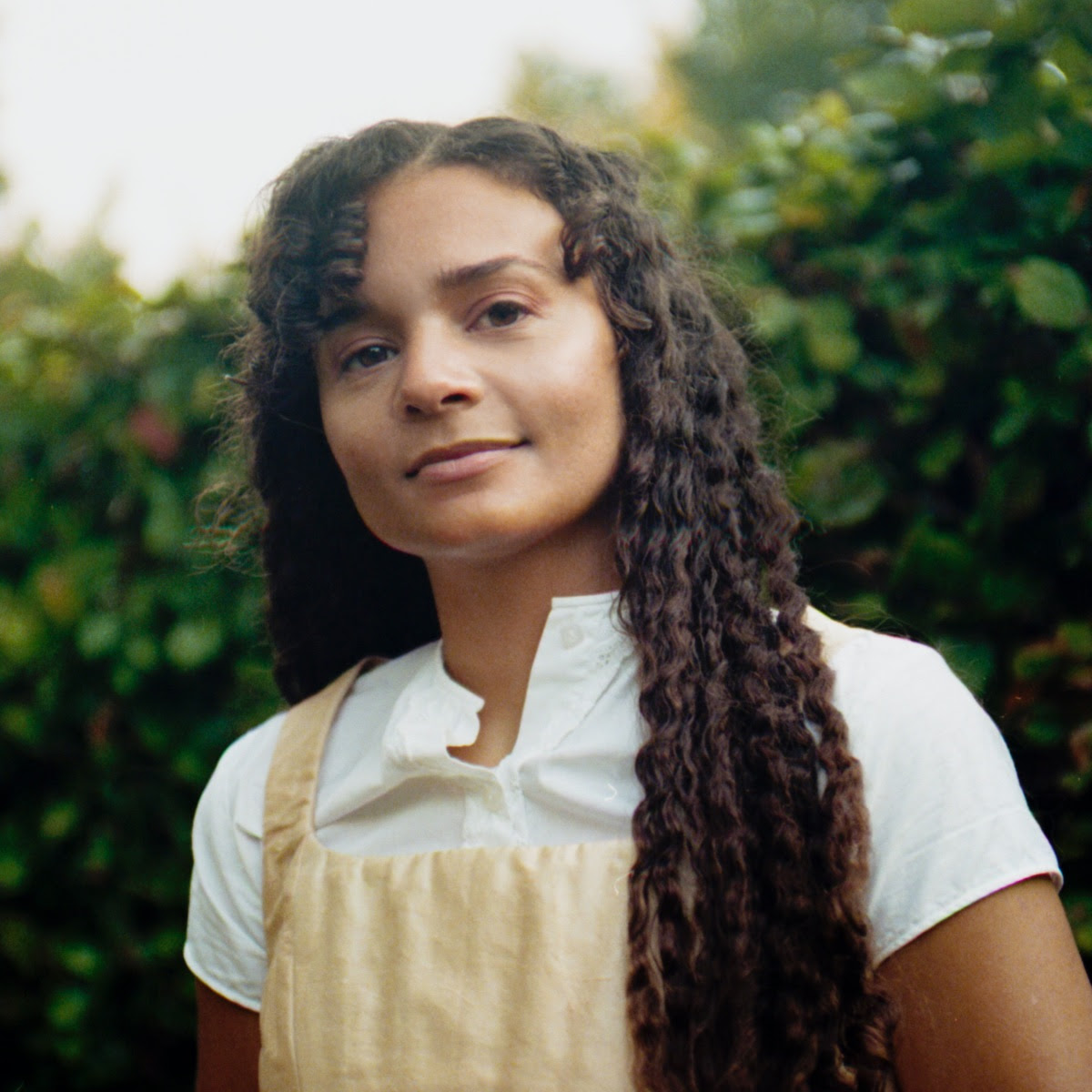 Erika de Casier's 'No Butterflies, No Nothing' Is Ultra-Soothing