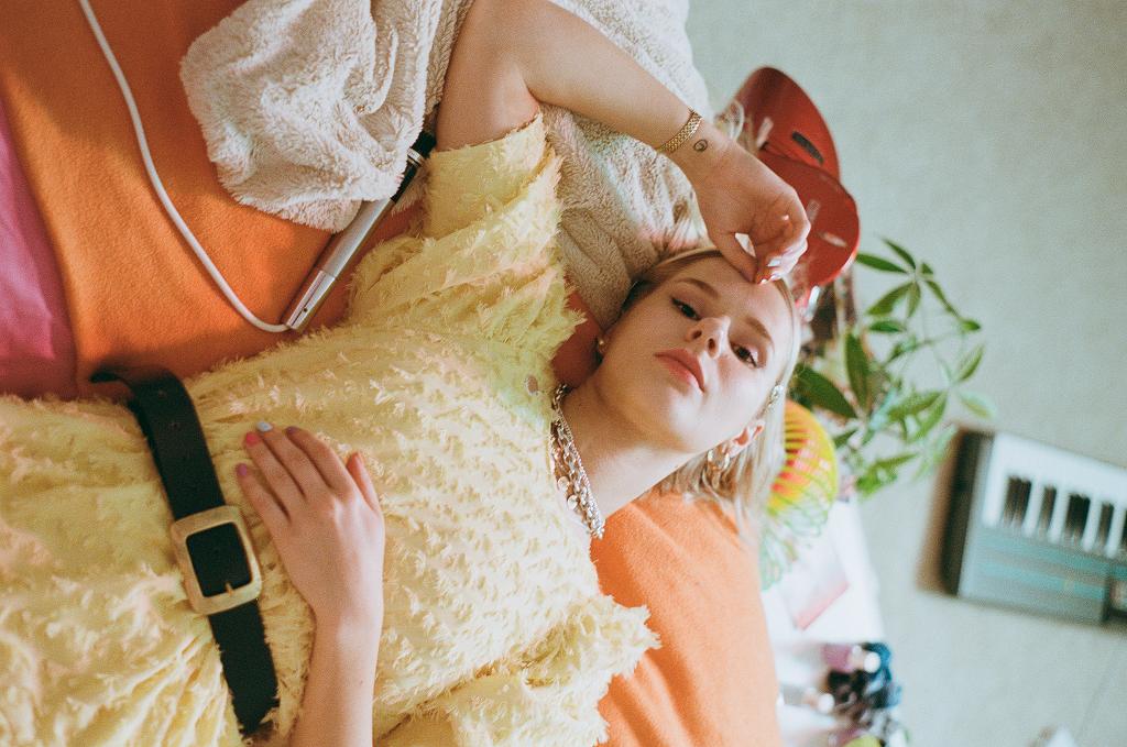 ELIO Returns With 'LA In Two'