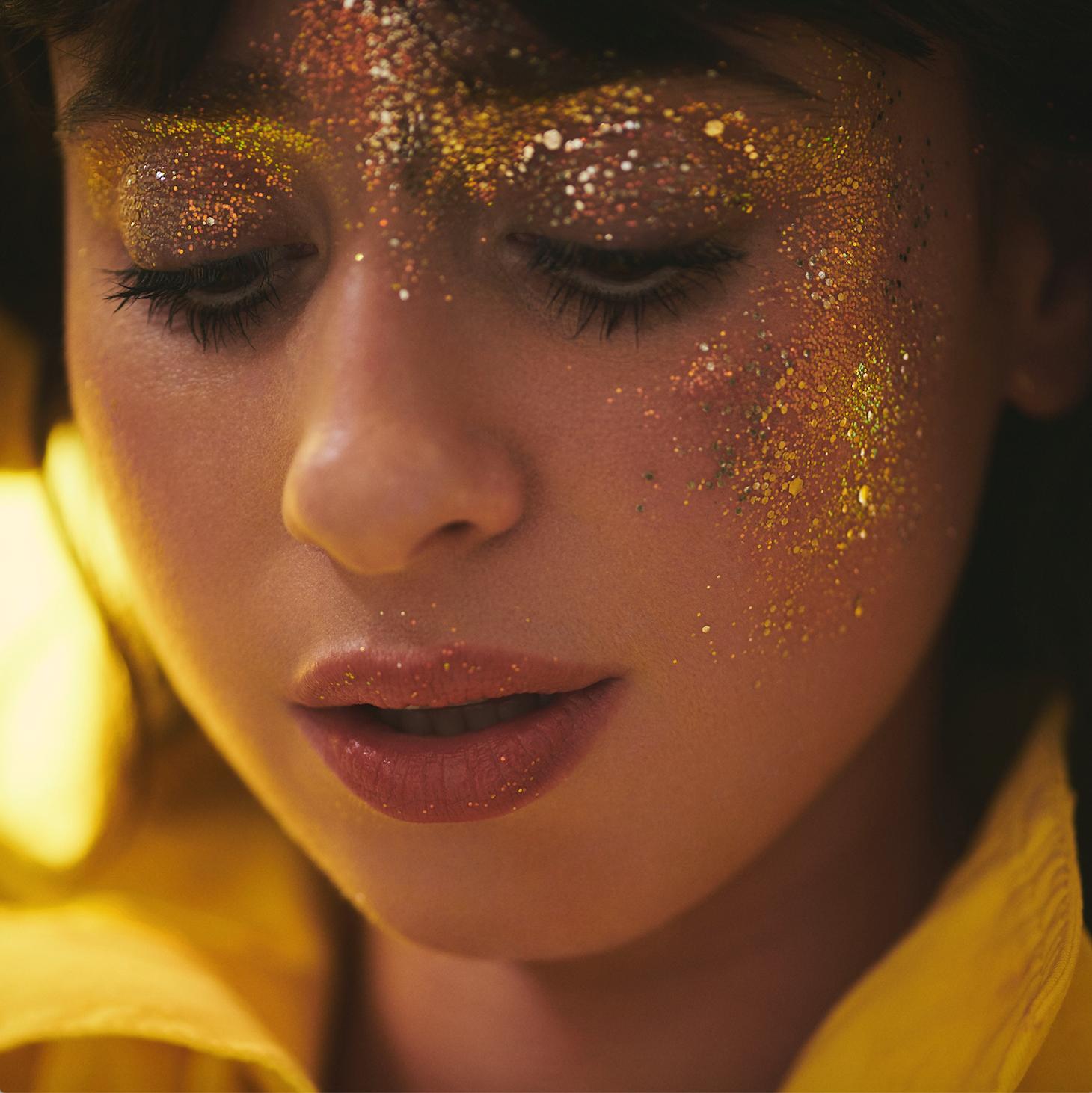 Foxes Re-visits Painful Memories With New Single 'Hollywood'
