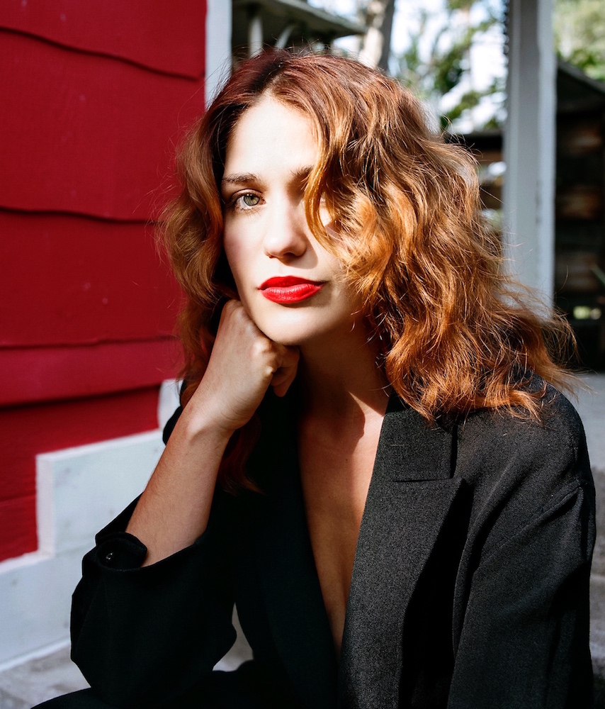 Lola Kirke's New Single 'Omens' Is Incredible