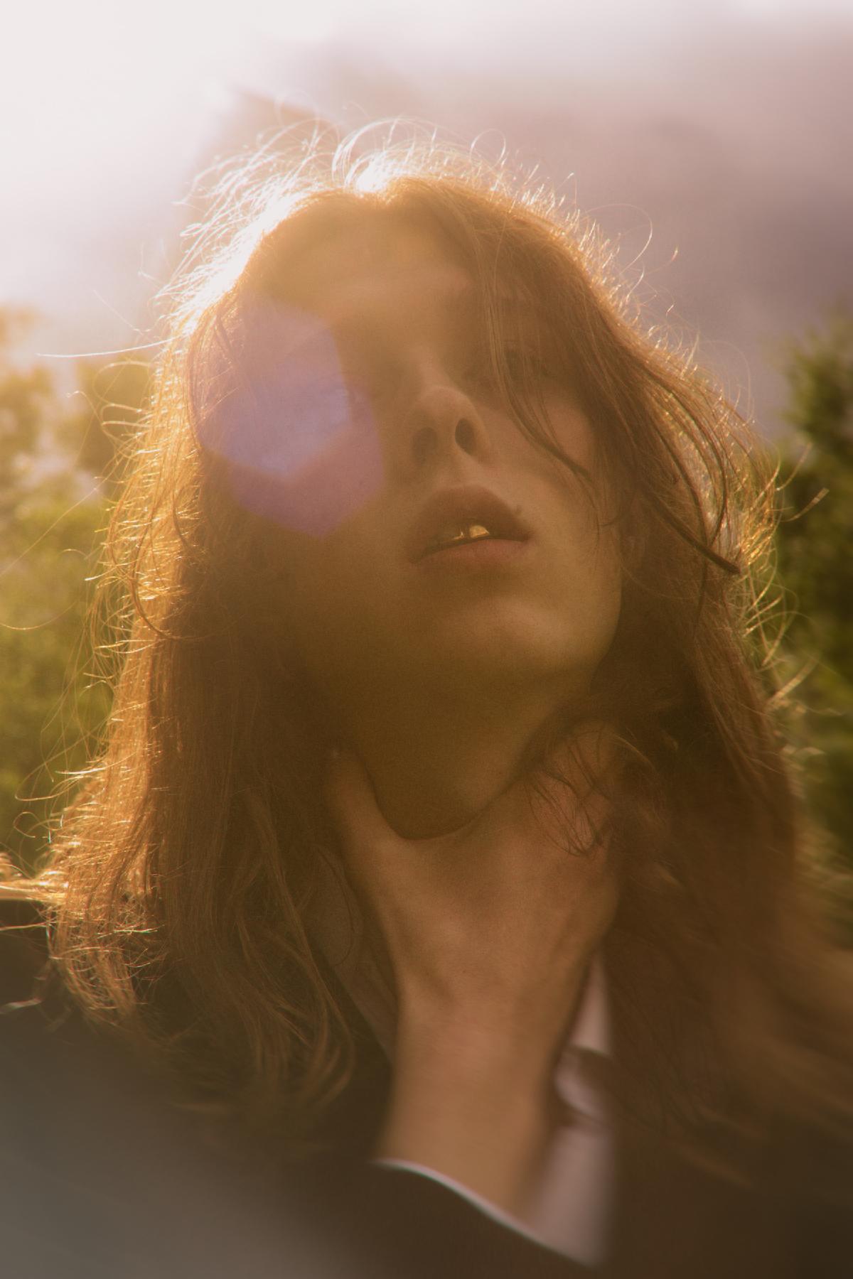 Lauren Auder Plans New 'two caves in' EP