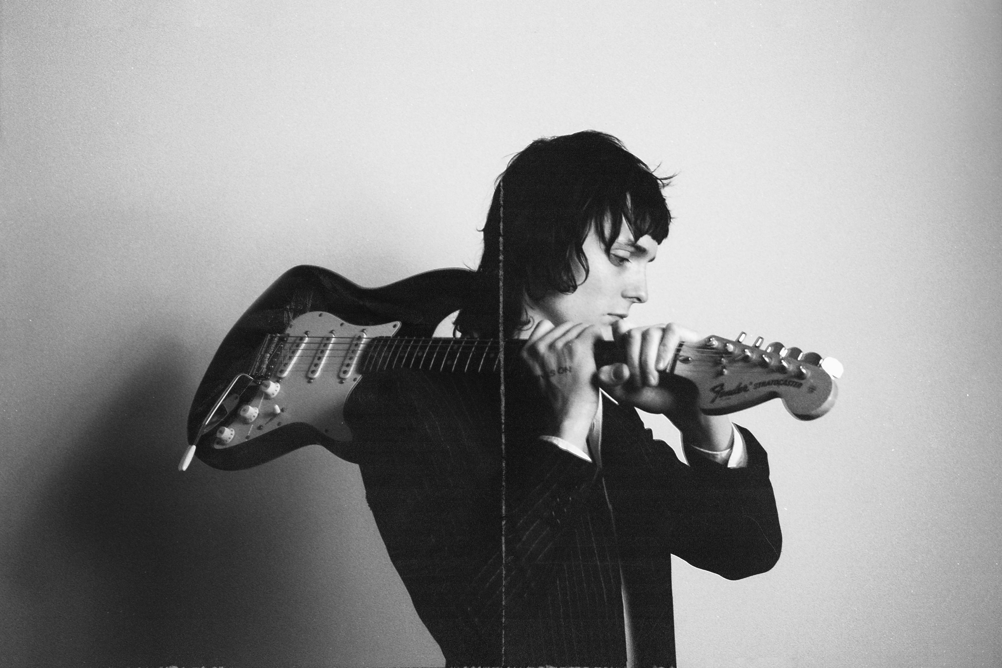 Aime Simone Offers Tenderness 'In This Dark Time'