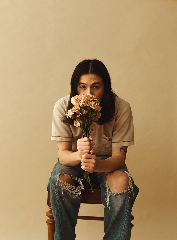 Chicago's Sen Morimoto Shares Gliding Alt-R&B Hymn 'Woof'