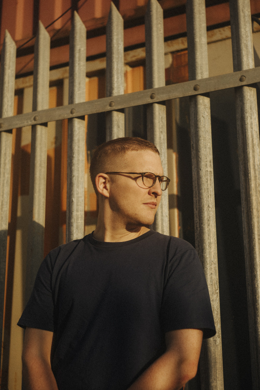 Floating Points Uses Improvisation As Key On 'Anasickmodular'