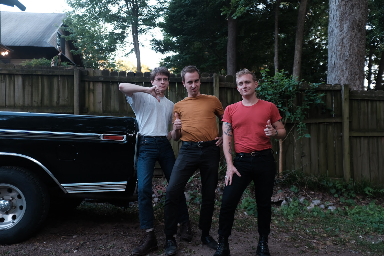 Omni Share Barbed New Song 'Sincerely Yours'