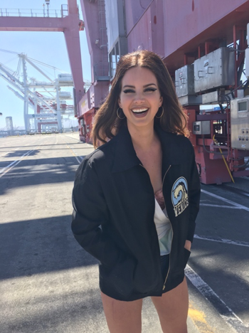 Lana Del Rey Promises Spoken Word Album In 2020
