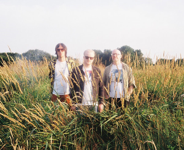 Sprinters Conjure 90s Horror In New 'Ending' Video