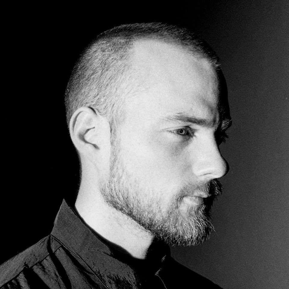 Ásgeir Channels Western Film References In 'Pictures'