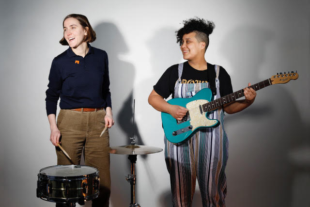 Listen: Sacred Paws - 'How Far'